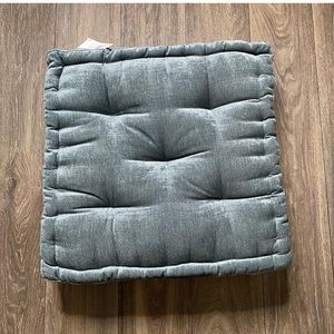 Intelligent Design| 20×20 Oversize|Diah Poly Chenille| Floor Pillow|Charcoal-NWT